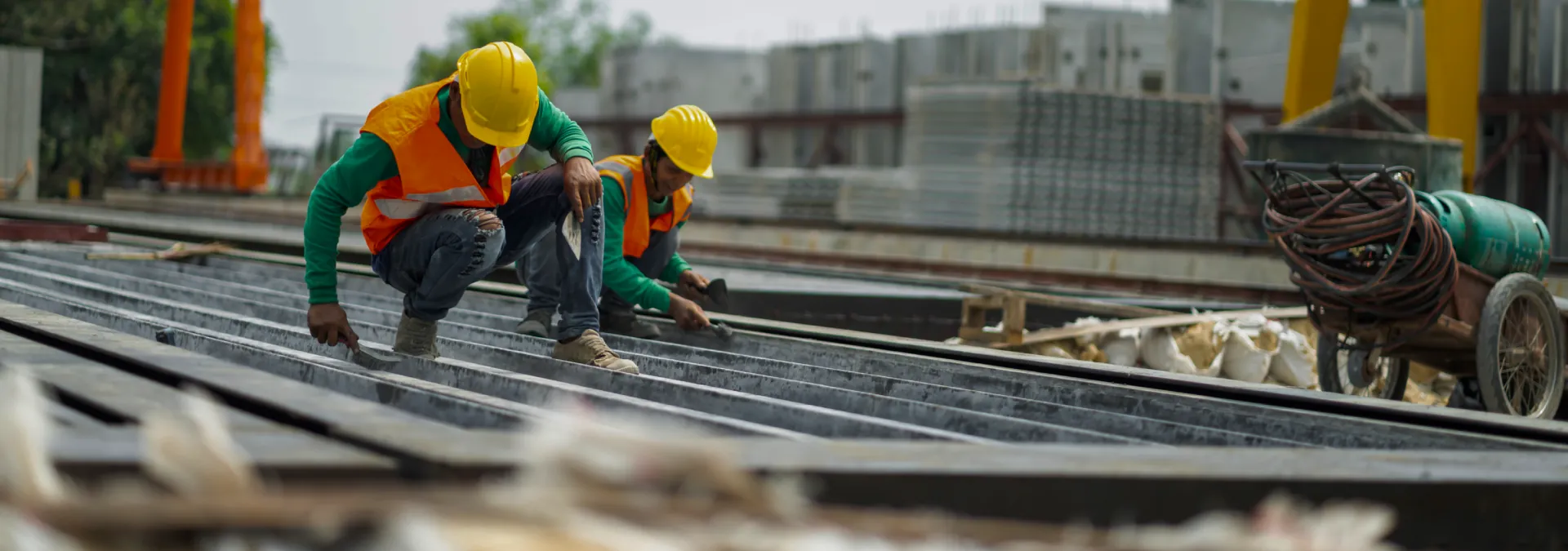 How does Polyco invest?